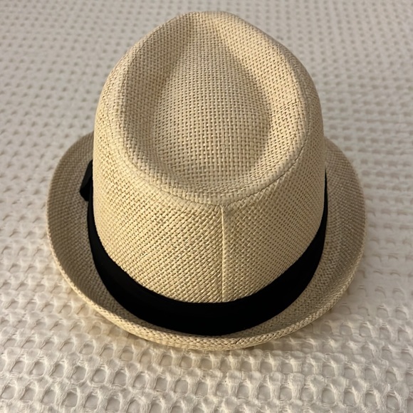 Hat - Picture 4 of 6